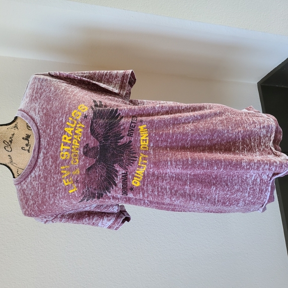 Levi's Straus Men's Distressed T Shirt Medium - Picture 1 of 7